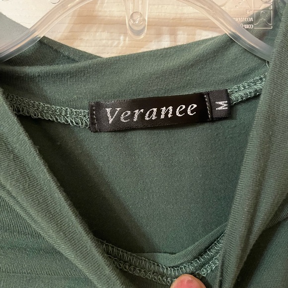 Women’s Long Sleeve Slim Fit Turtleneck Basic Layering T-Shirt - Picture 3 of 7